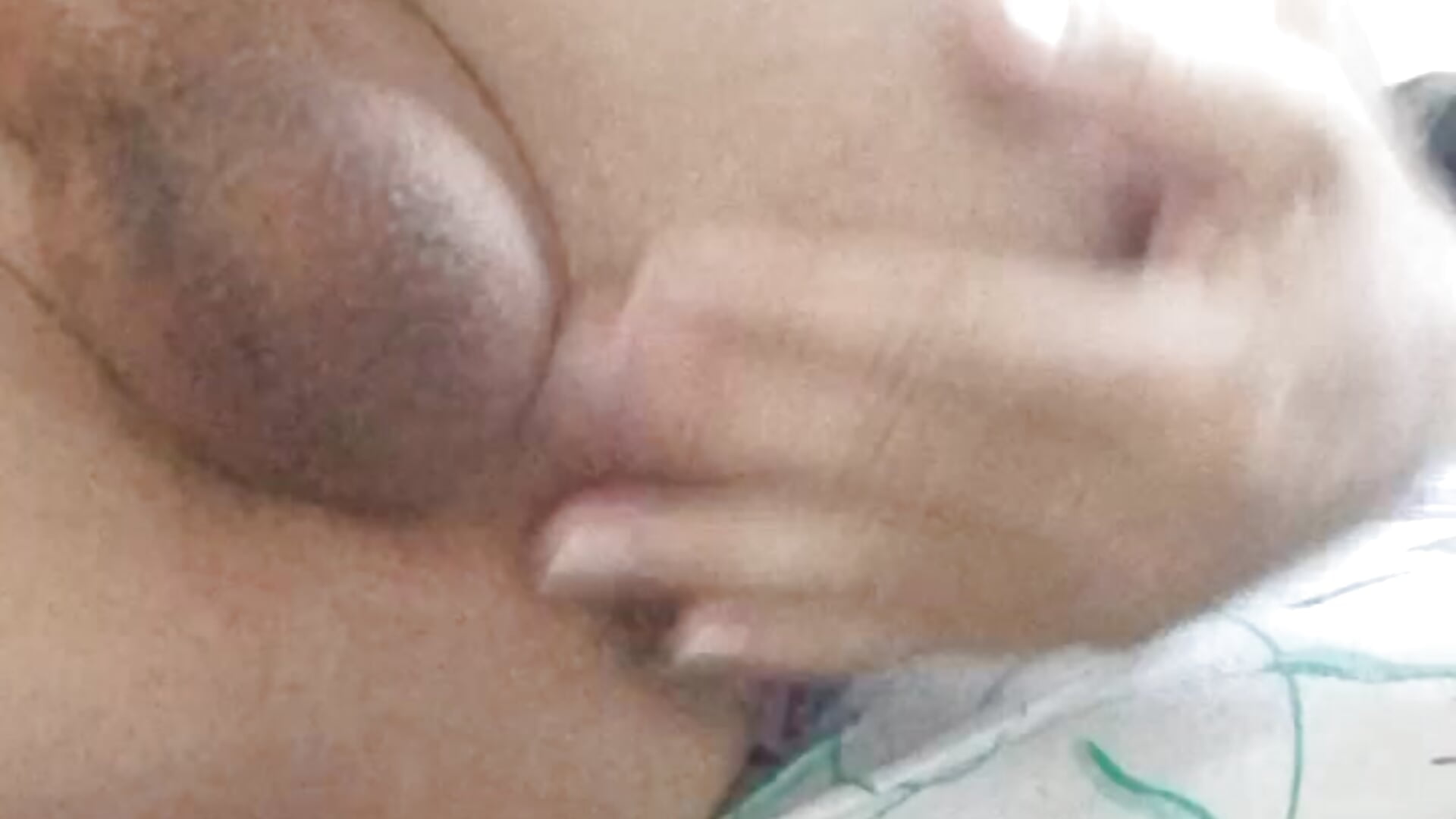 Masturbação com brinquedo anal - video by Trinitybr cam model
