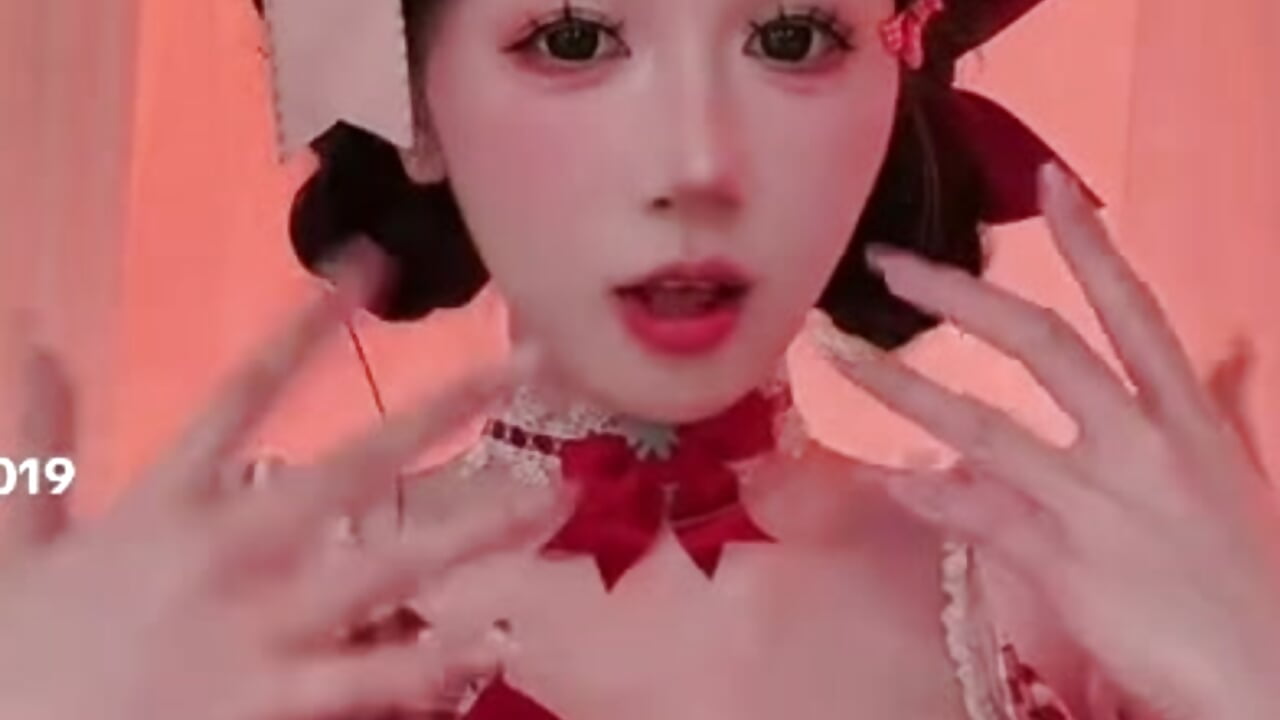 Strawberry girl🍓