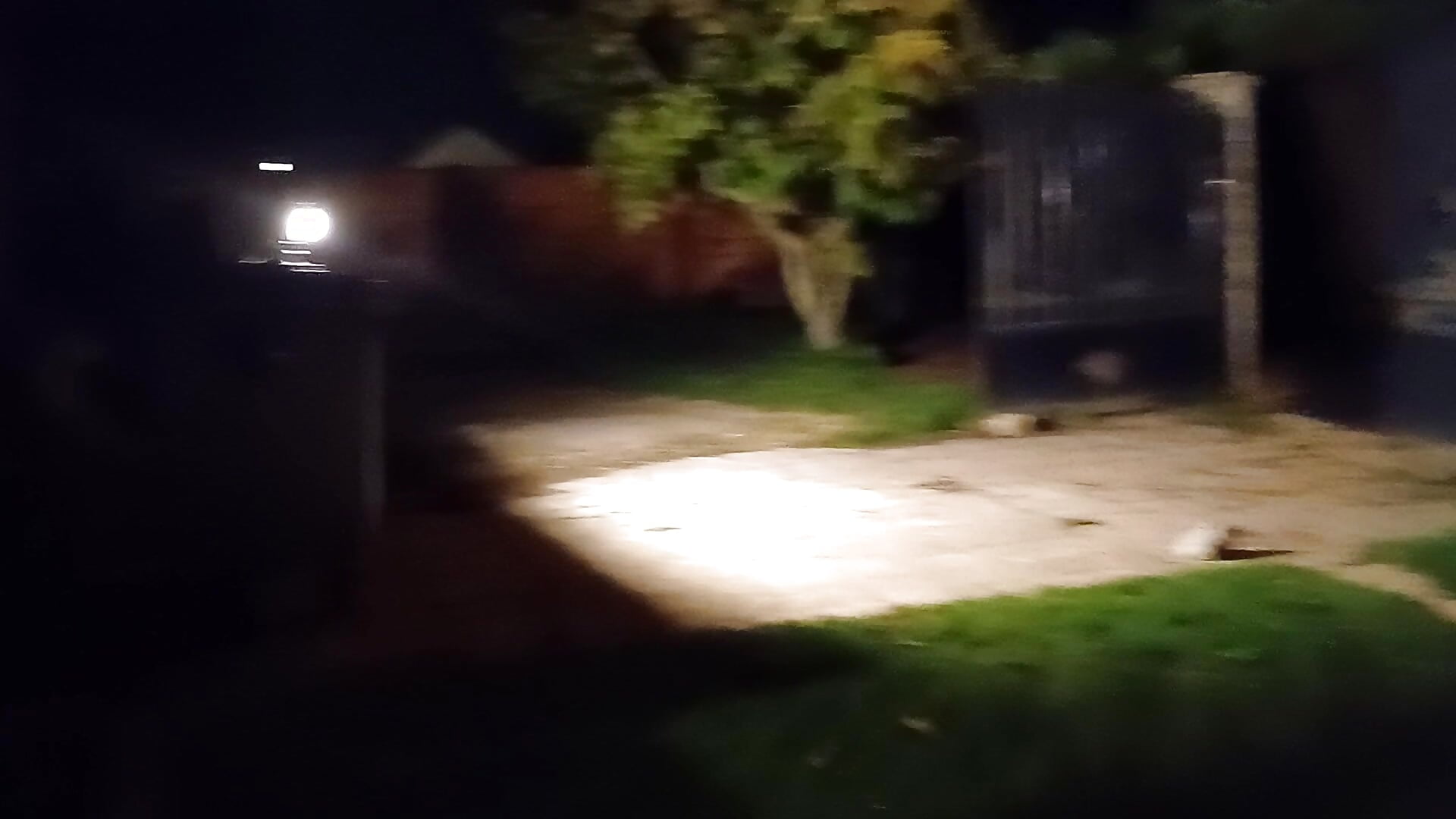 STREET VIEW WHEN PUBIC LIGHT WORK – video af EXTREMSLAV cam-model