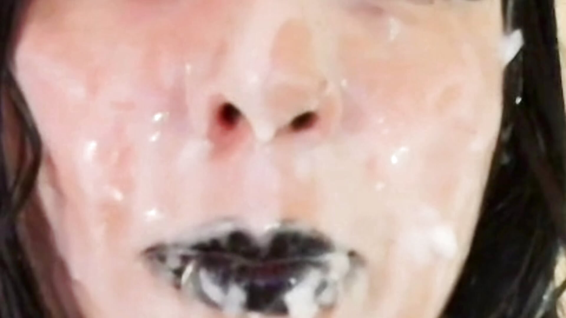 Cum covered, a real bukkake🍆💦 - βίντεο μοντέλου HannaCarrter