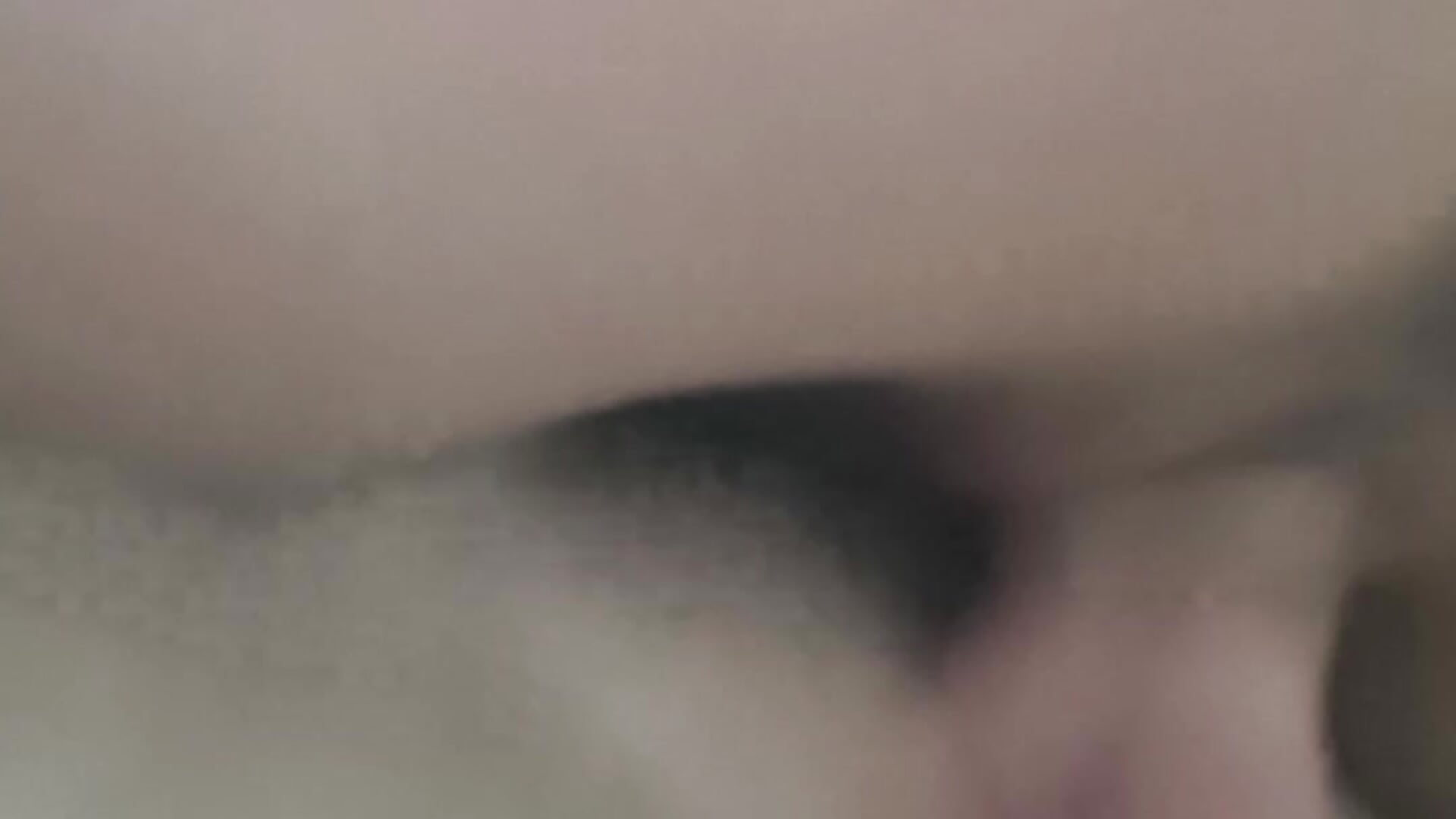 Cumshot Mund/Gesicht - video by DarleenHot cam model