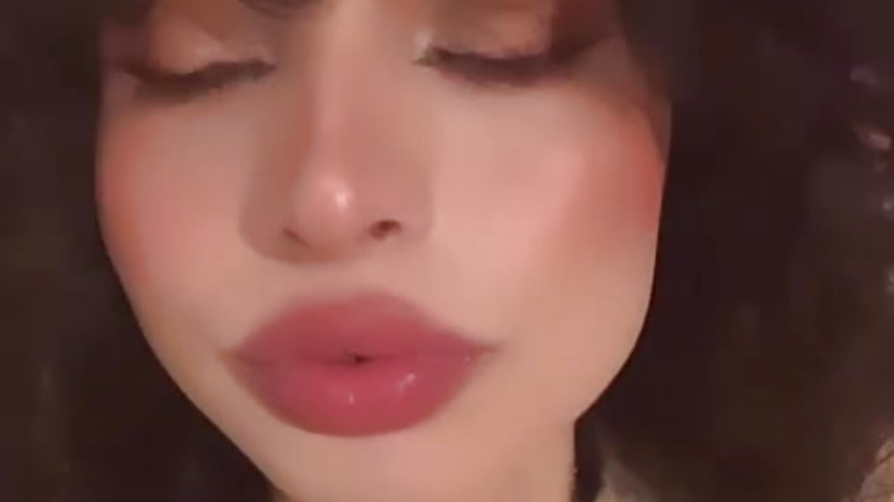 80´s look hehe - video by Pia-Jimenez cam model