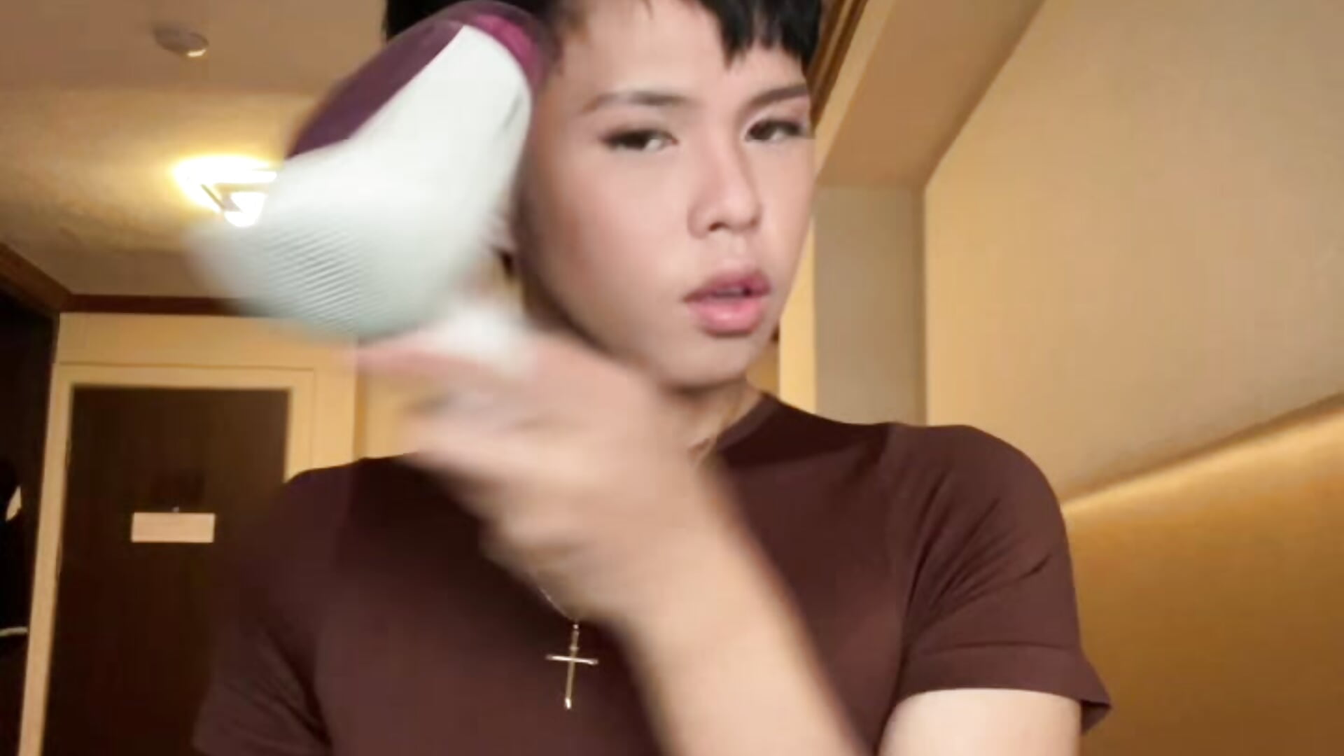 goofing - video av Plaxtique cam model