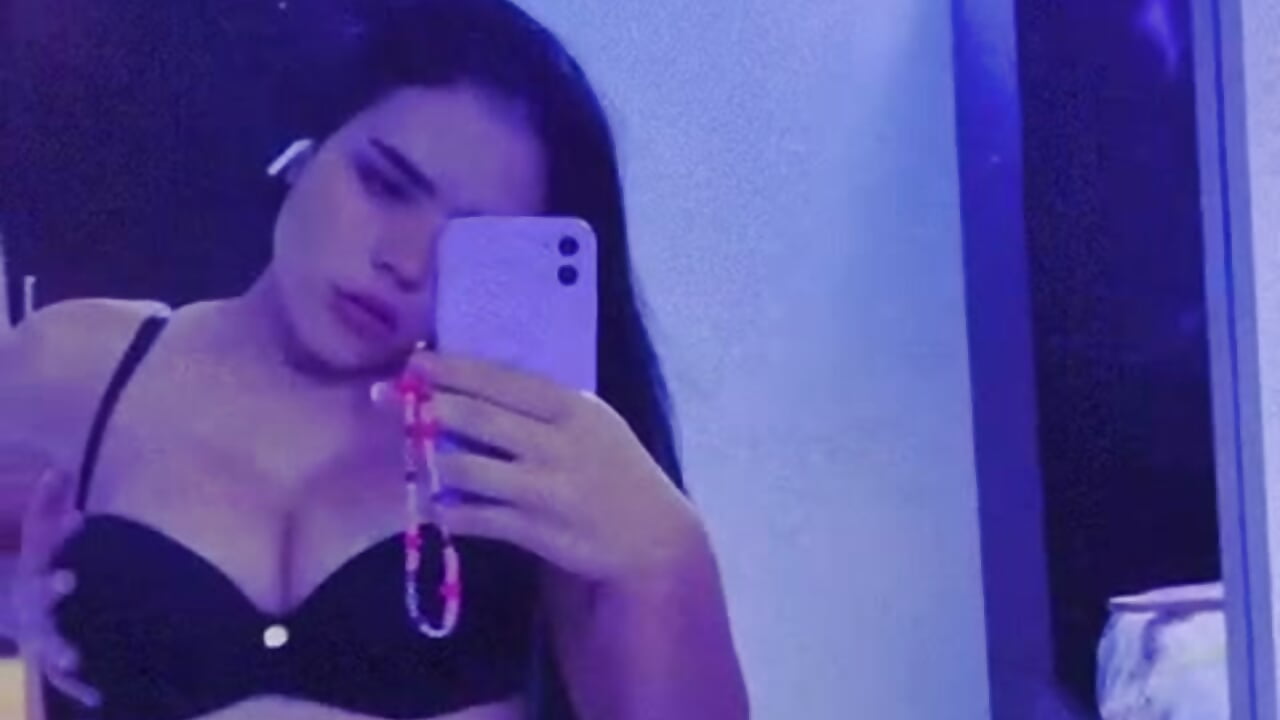 Me♥ - video by amelie_gonzalez cam model