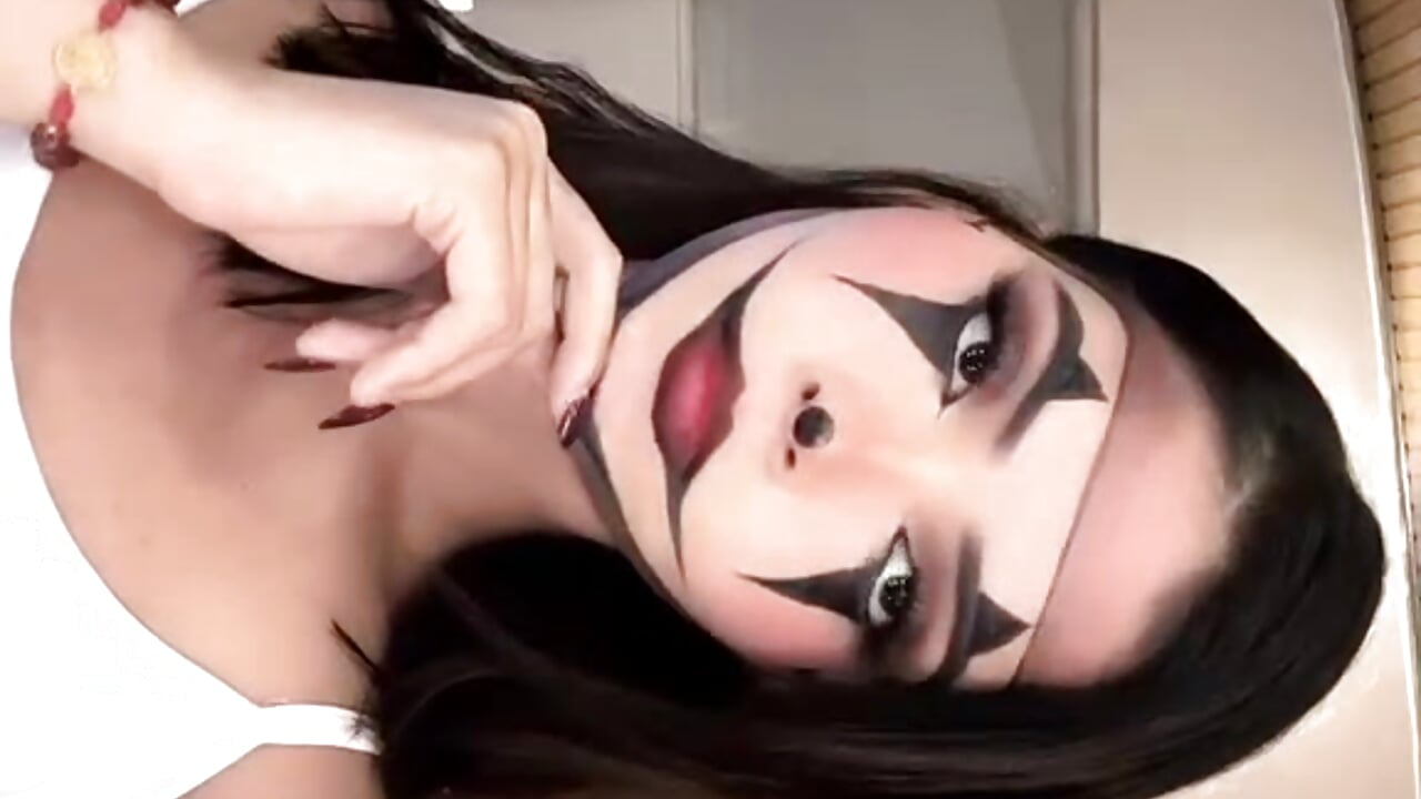 🤡🤡 - видео от conniecuteE