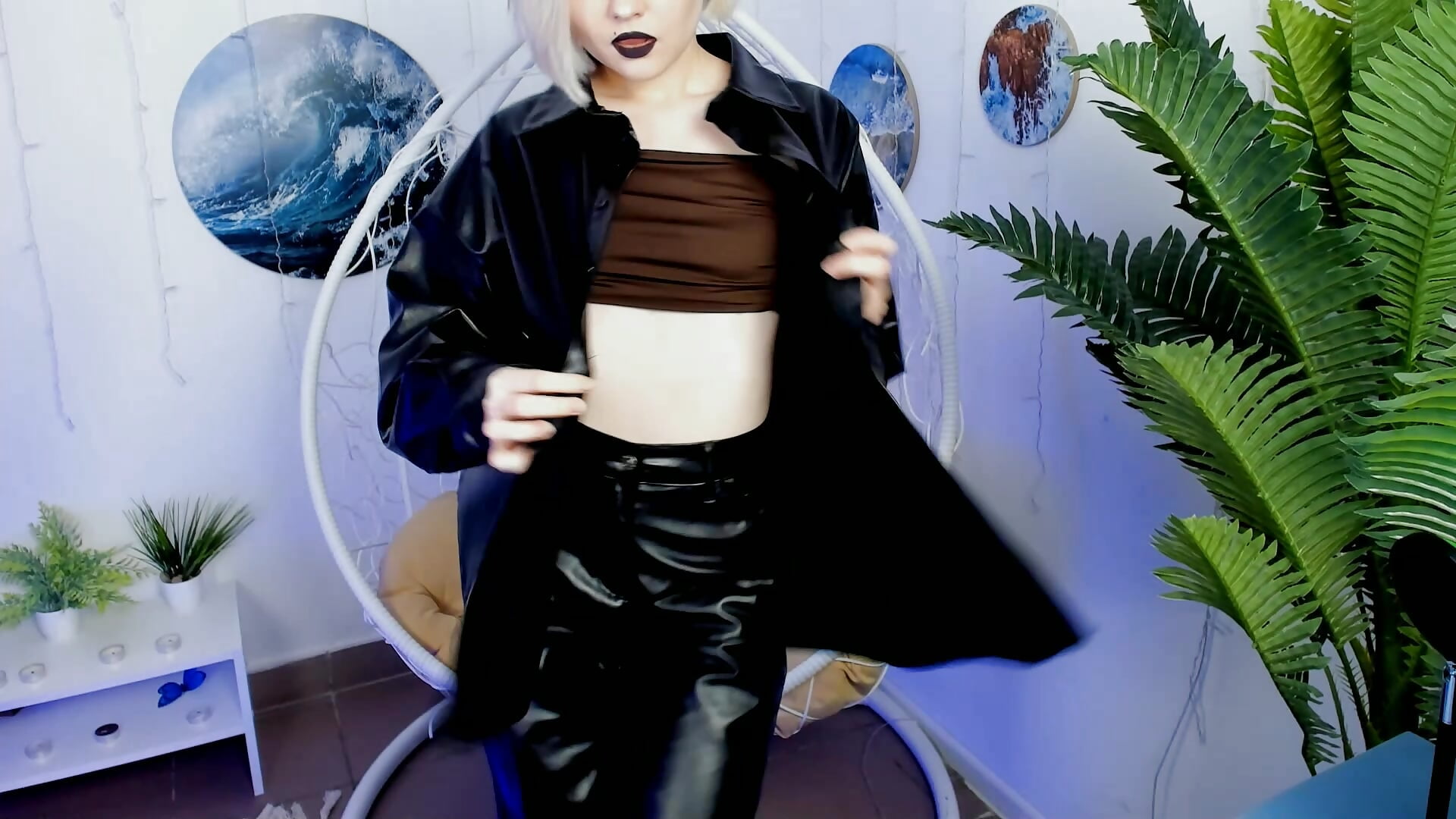 Leather - video by ReiYosimoto cam model