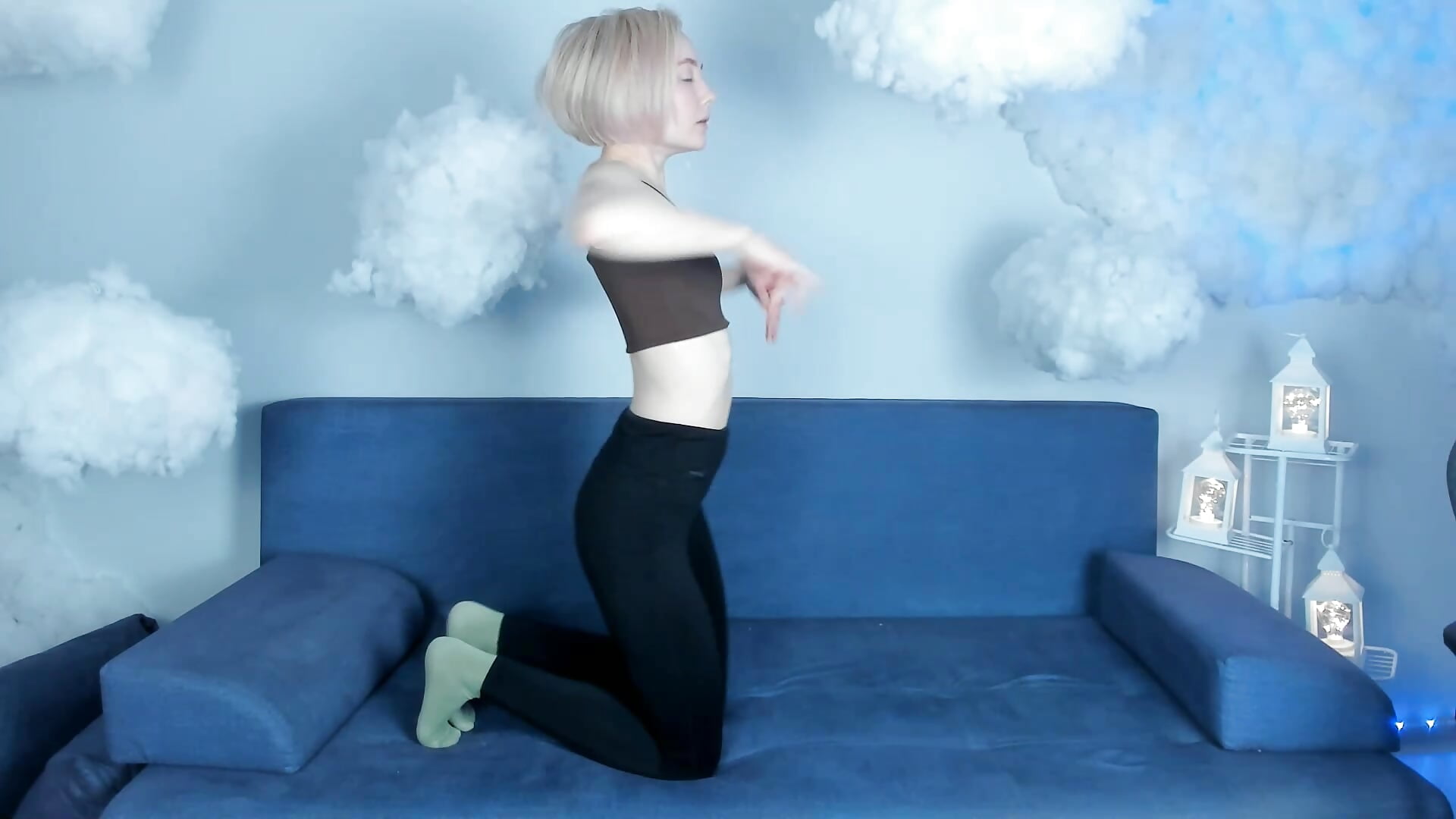 very petite yoga - video by ReiYosimoto cam model