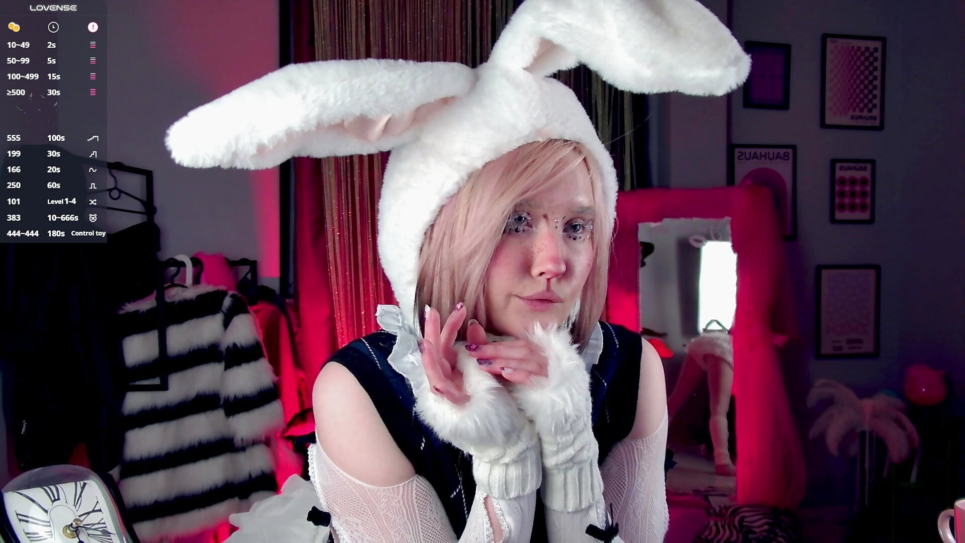 WHITE RABBIT🐰 - video by ReiYosimoto cam model