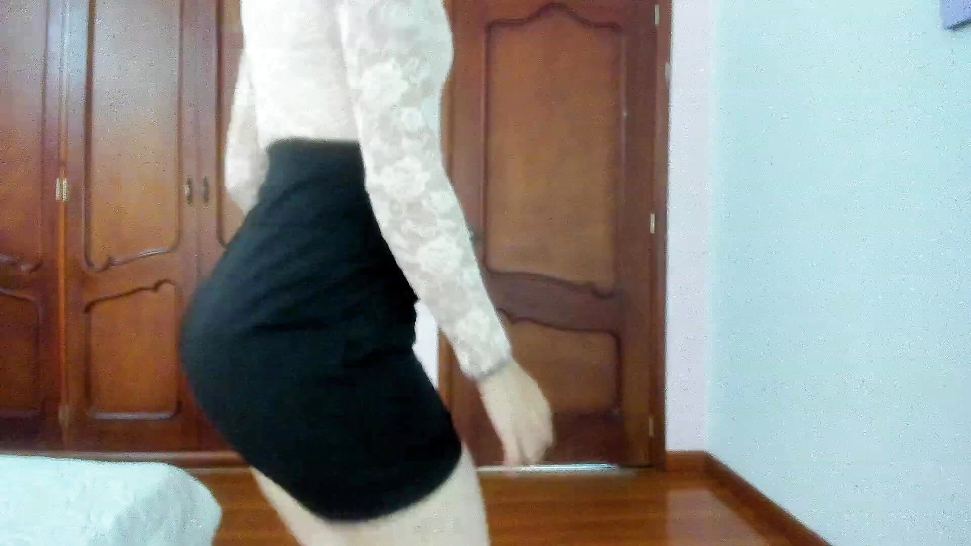 Dance with my sexy ass!!