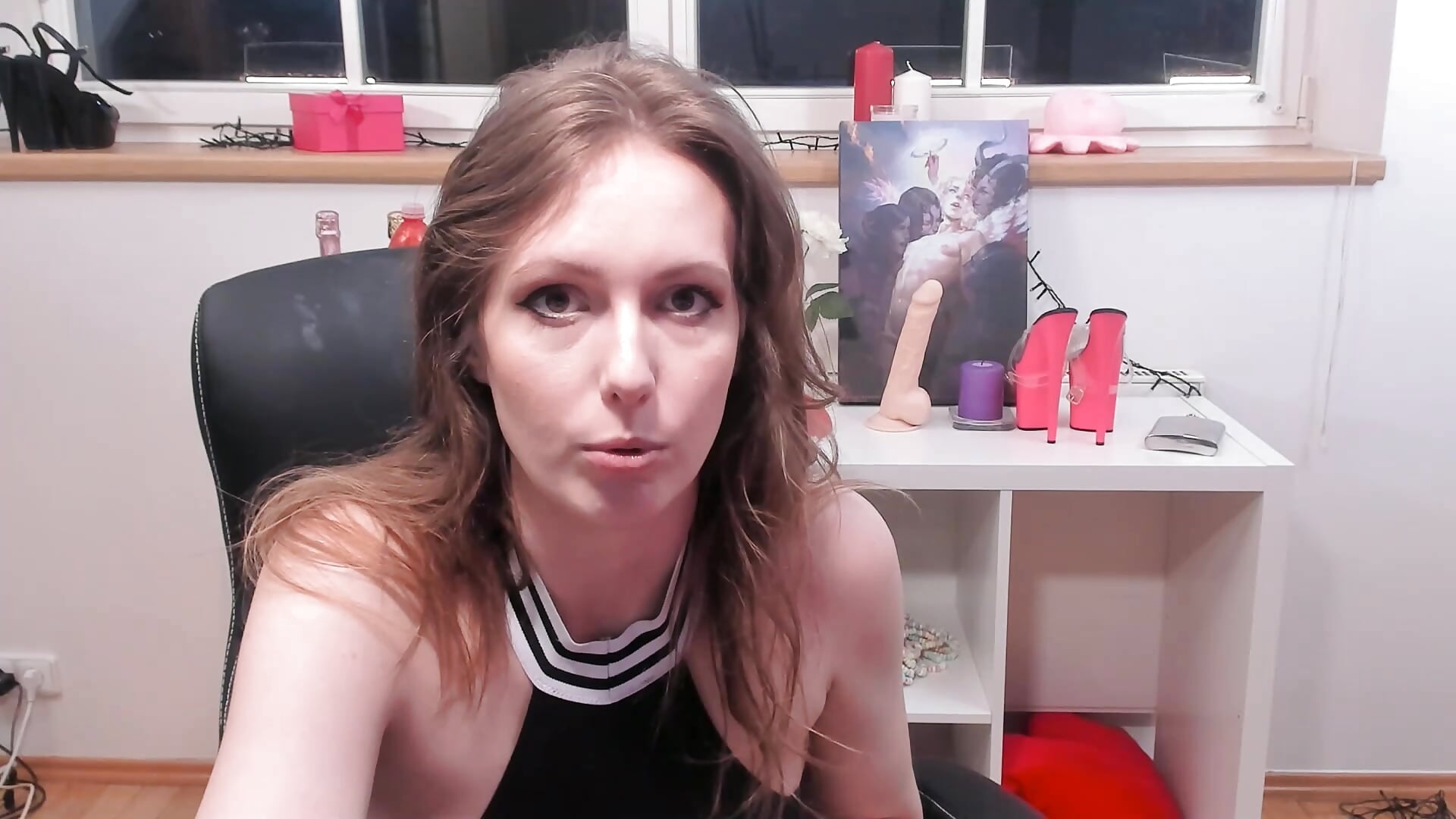 Dick rating example - video by GinaSnoww cam model