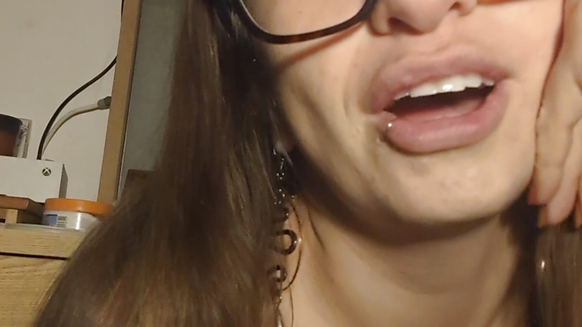 U're my long-distance boyfriend, and we have a sexy videocall where we masturbate, and big squirt 💦