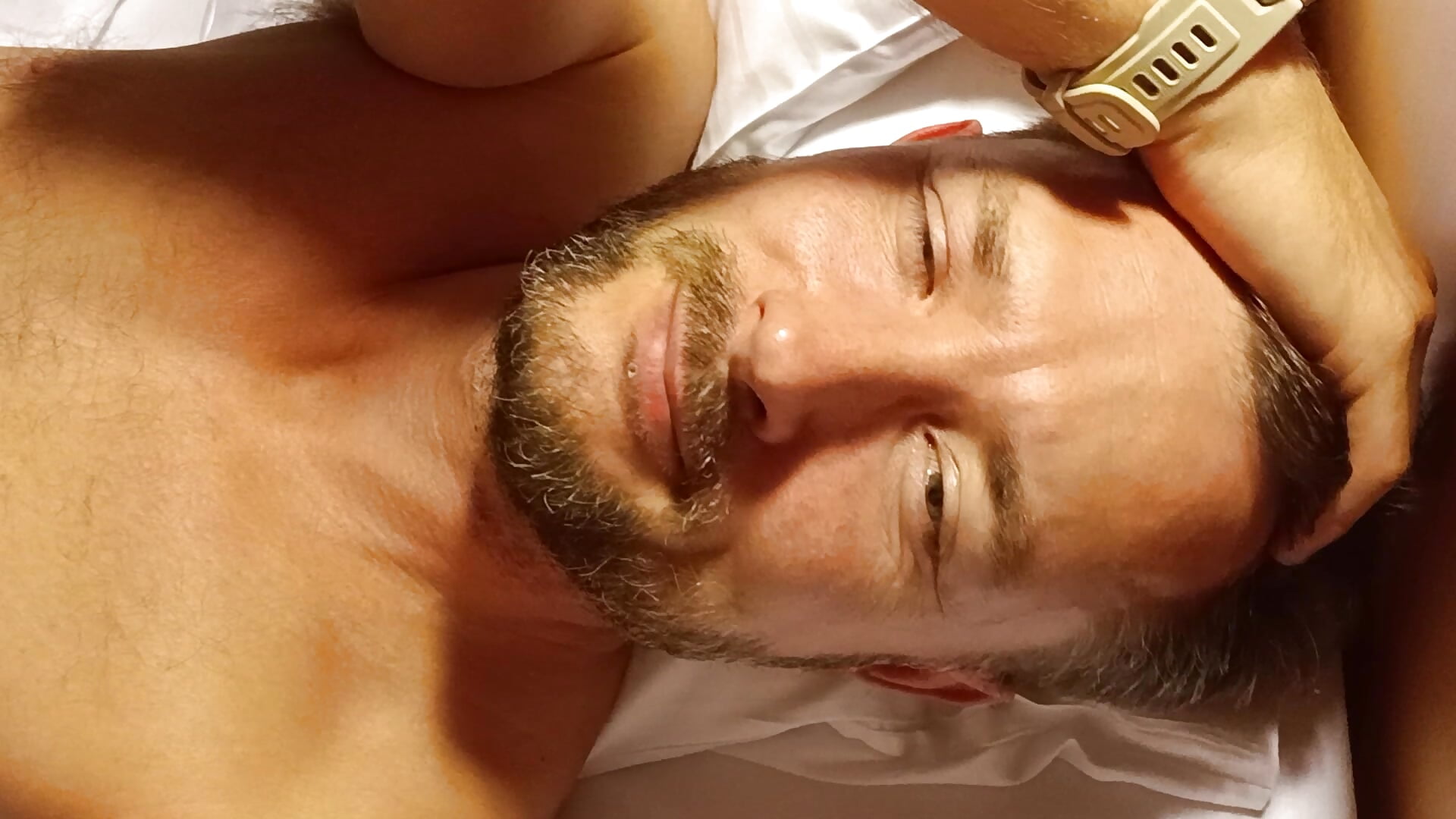 Come and say "Hi" - วิดีโอโดย Freeguy84 โมเดลแคม