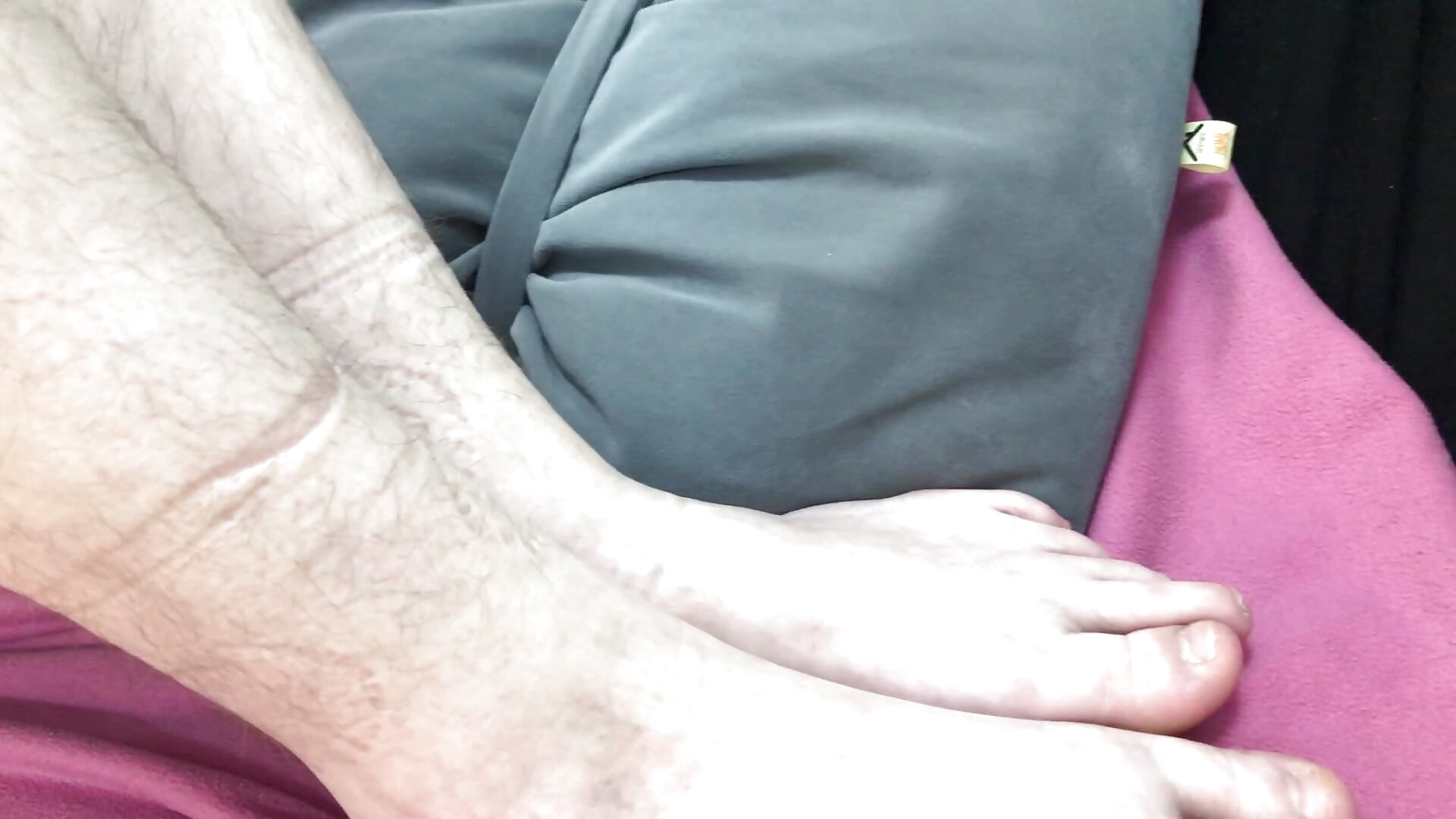 Feet love