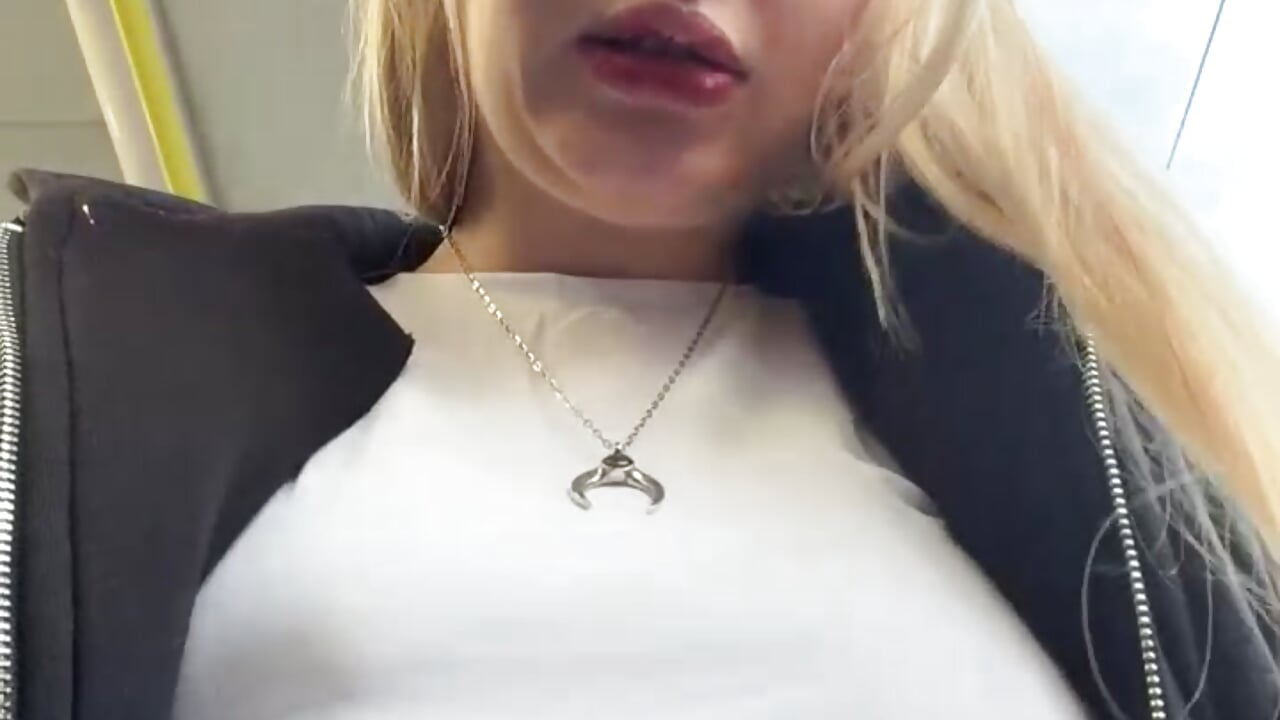 WAIT U ON MY STREAM 😝😝😝💋 - video by Elfi_InPublic cam model