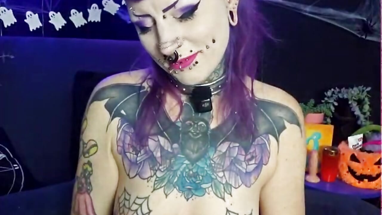 Open Beer with Purple - video by Purple_Coffin666 cam model