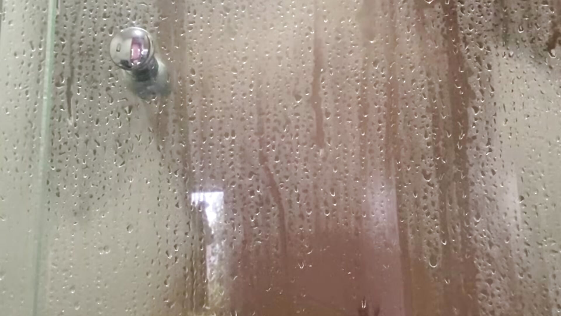 Flashing in the shower ♥