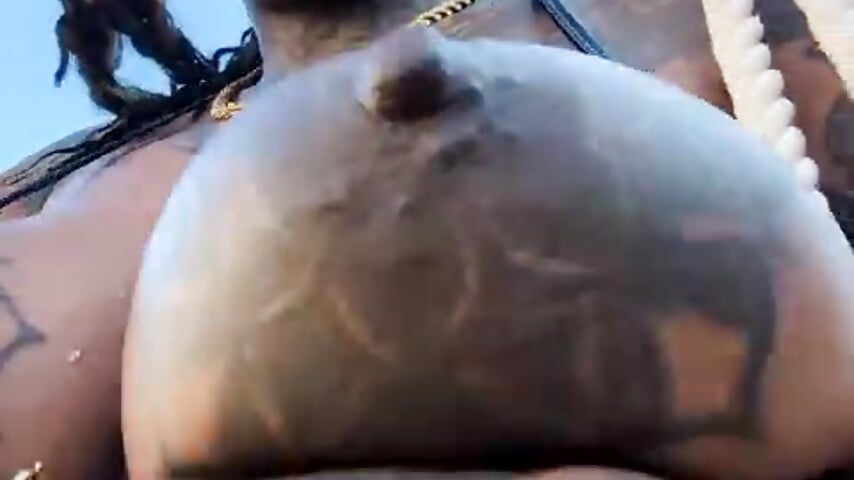 Sloppy Tour Blowjob in Street front Strangers - vídeo de DarkDea modelo de câmara