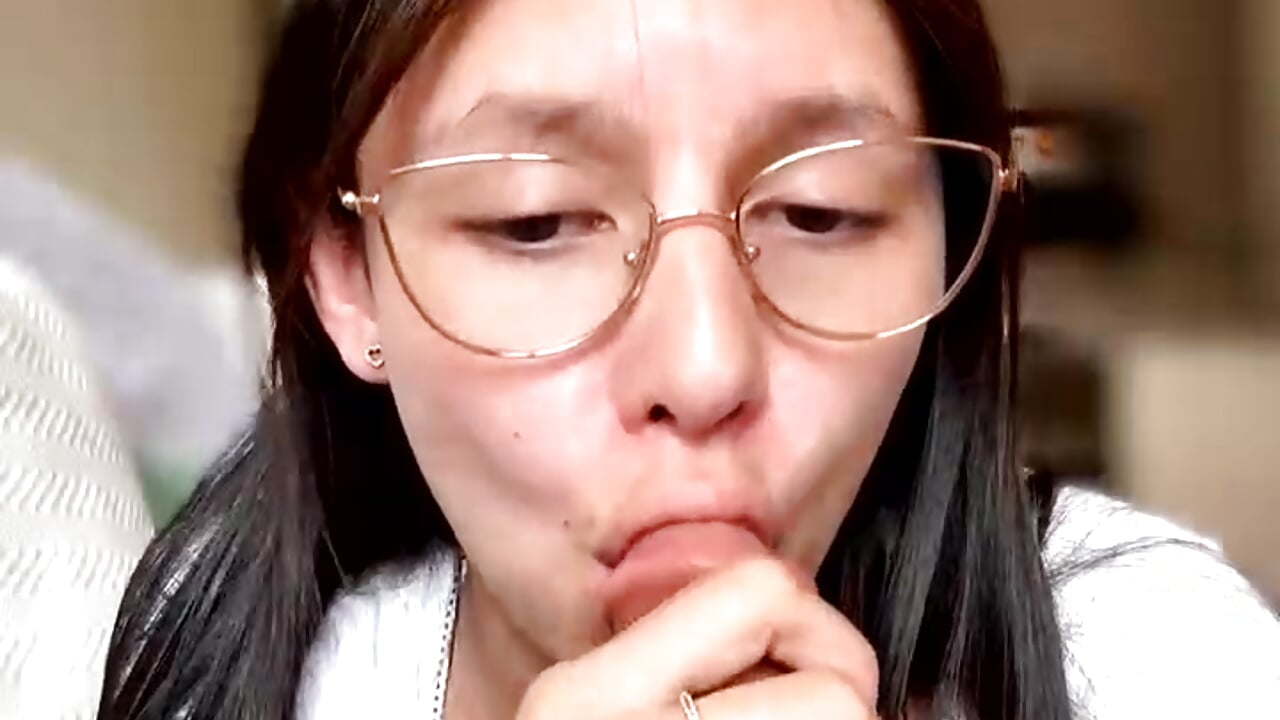 HANDJOB HOTTT🔥 - فيديو من Bonniepark موديل الكام