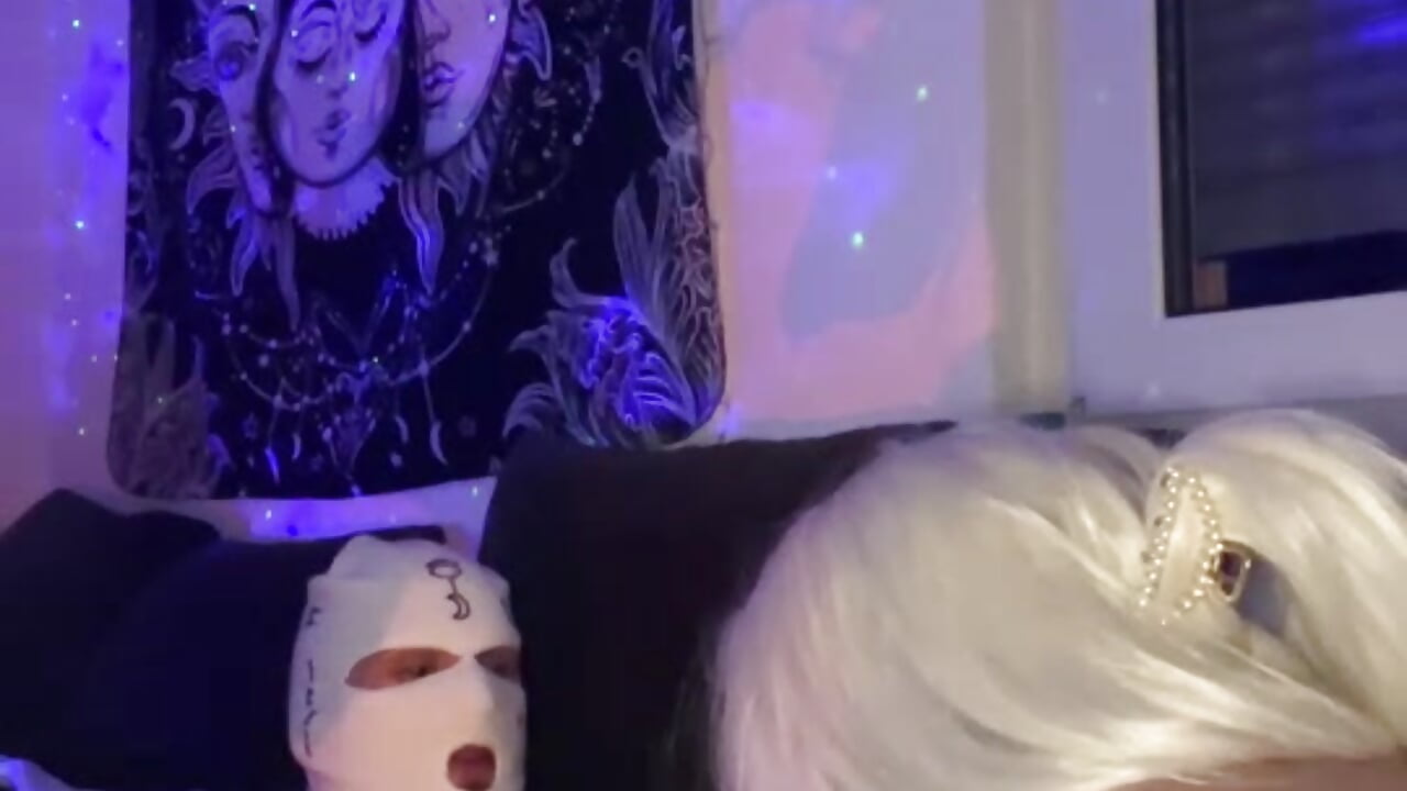 BLOWJOB AND FUCKED BY MASKED MAN - video by kinkygirl420x cam model