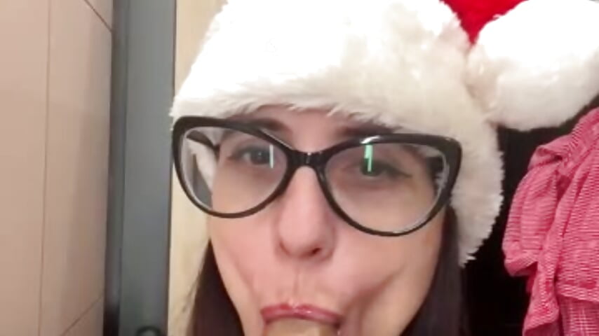 🥵 Hot, Nude Dildo BJ and Fuck in Public Restroom - vidéo du modèle de showcams NataKitten