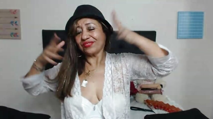 [17 Sep 15:09] Girlfriend - matureluna 캠 모델의 동영상