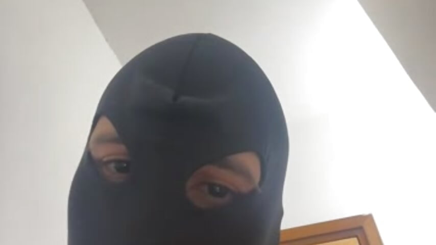 Lips + finger sucking 💋 - 視頻由 petiteyanel 主播提供