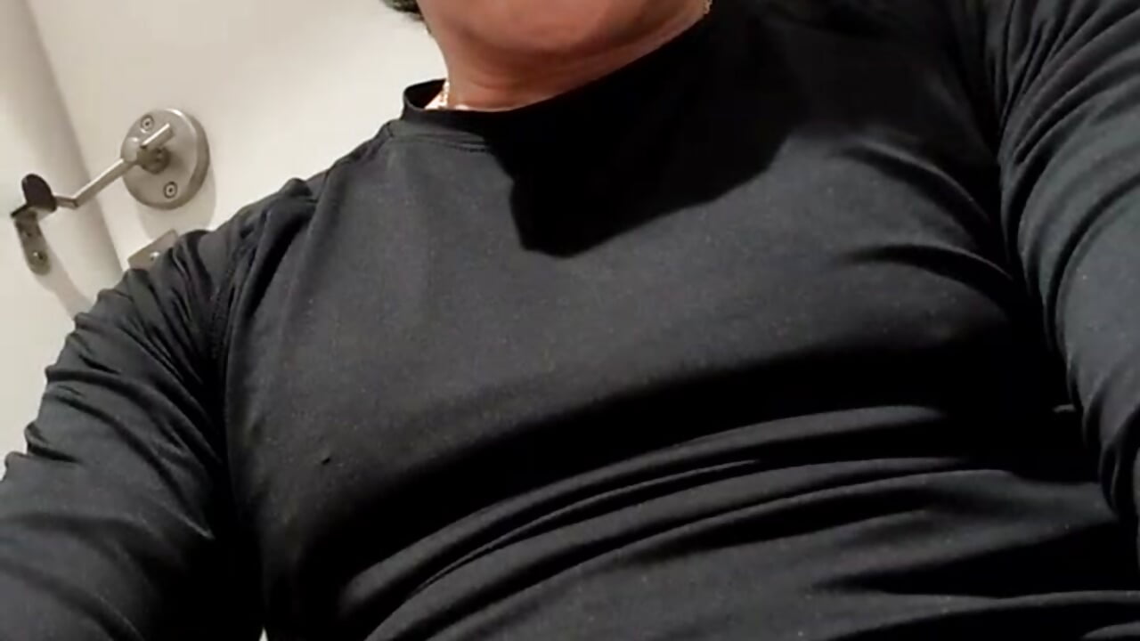 無Uncensoredイッてすぐの敏感なちんぽをシコシコしてまたイク♥️乳首イキも💕－カメラキャストのRYOTA8888888888の動画