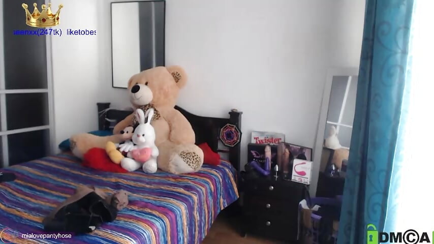 jet - video by miahot20 cam model