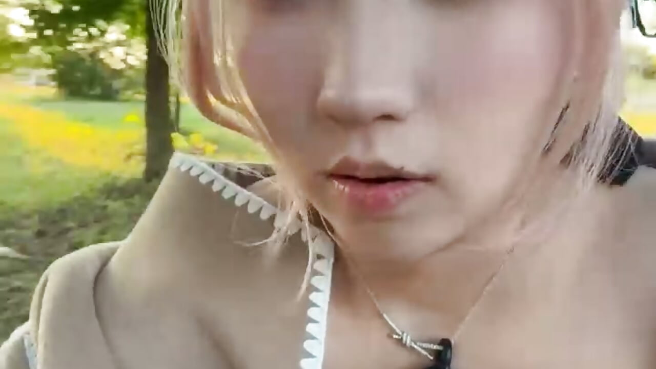 有人路过偷偷揉奶