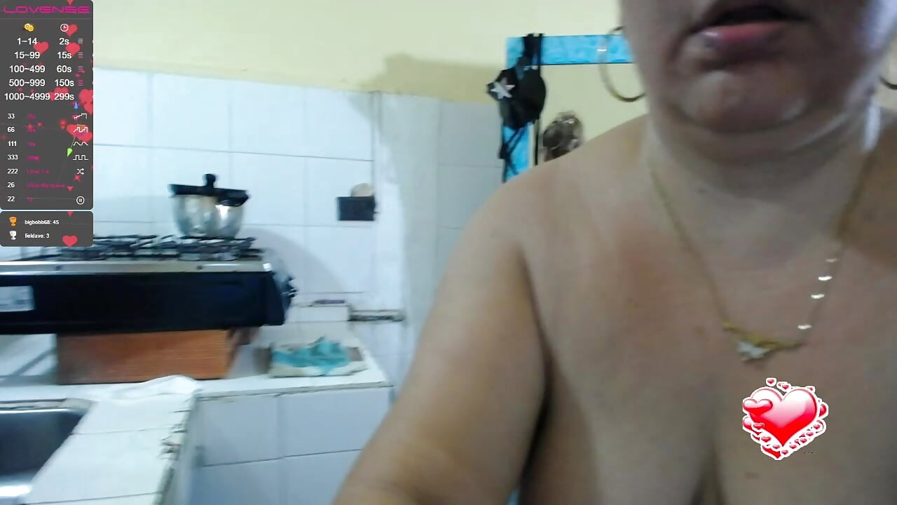 lots of saliva and deep throat - video by Brenda_Berck_ cam model