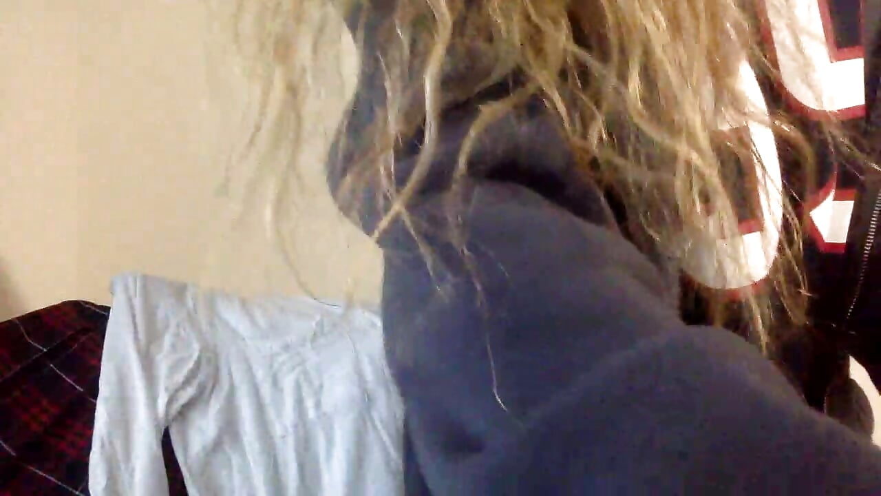 School Girl Dress Up Private Show - video by LindseyBanks