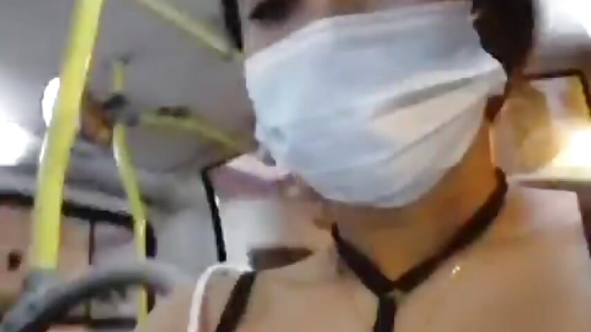 Private Show,exhibition in bus, domi in pussy - video by DAELAA cam model