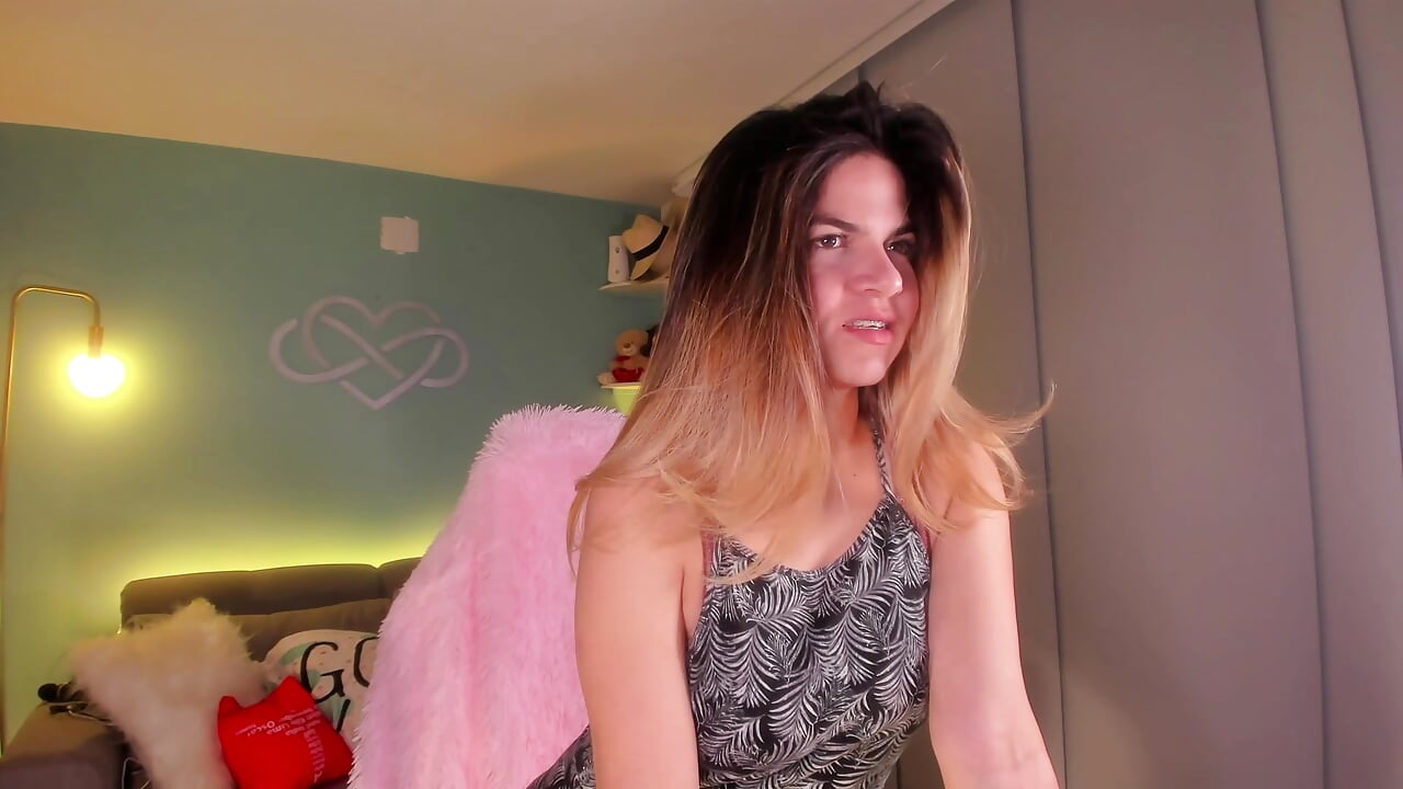 Taking off my dress - video by nurse_becky cam model