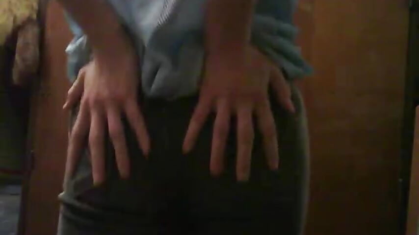 strip in short jeans + thong Private show 19 Sep 18:04 – video modela na kameri BS_minon