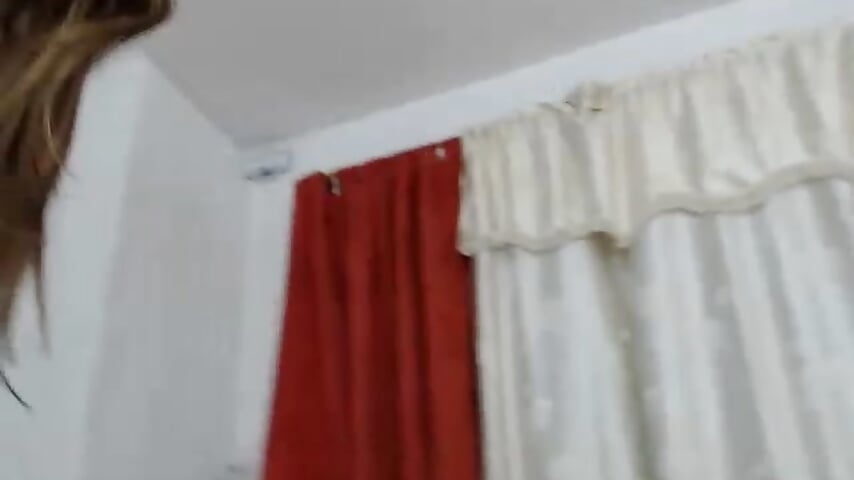 Show active - فيديو من vicky_ney موديل الكام